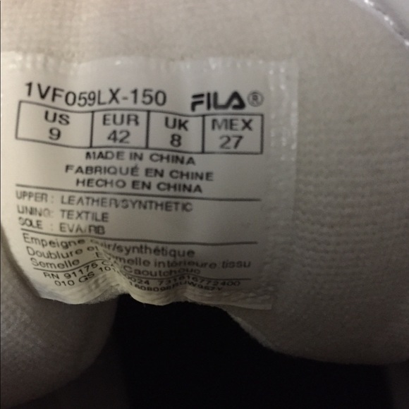 Men Fila Sneakers - Picture 4 of 4